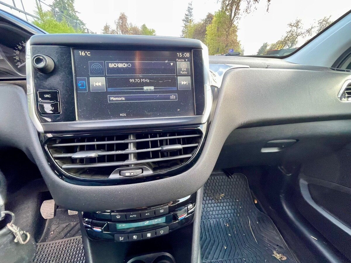 Vehicle media 11