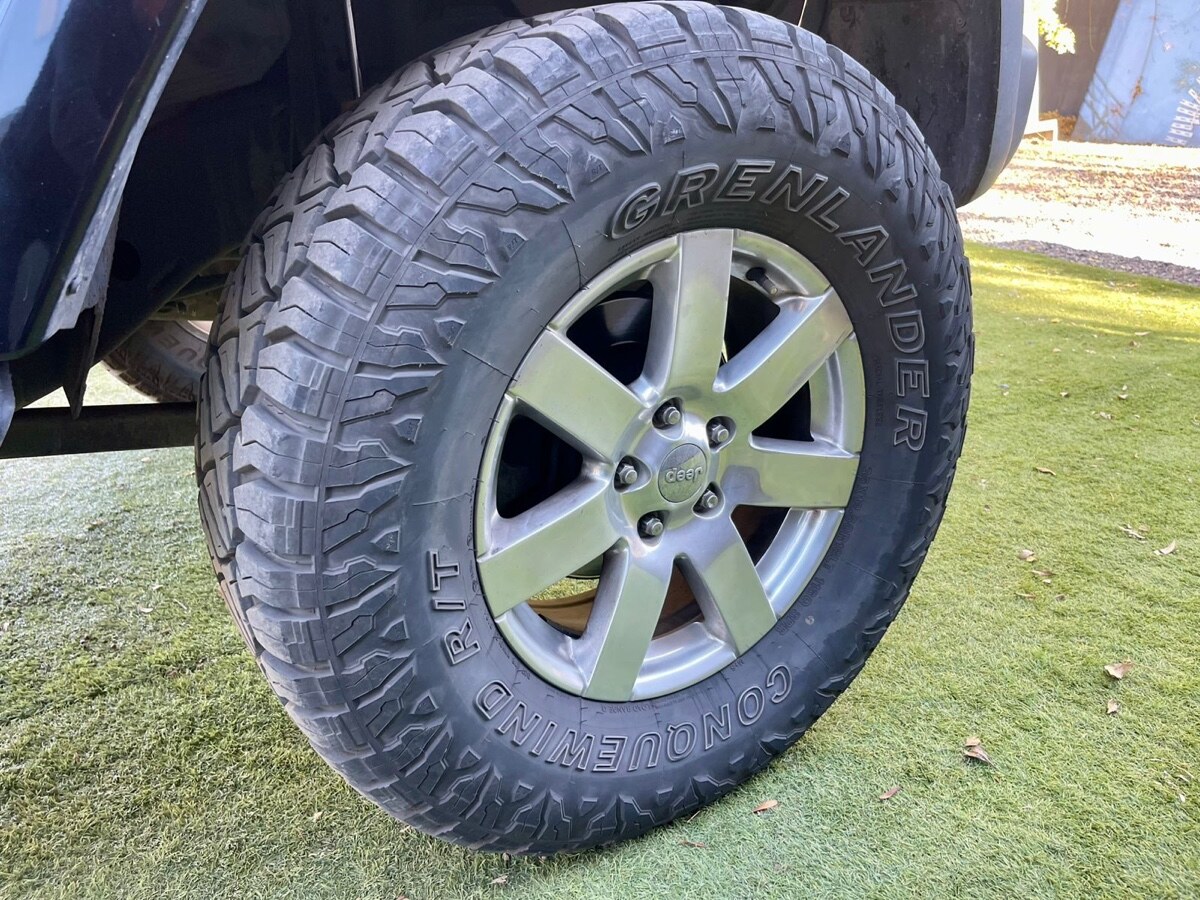 Vehicle media 10