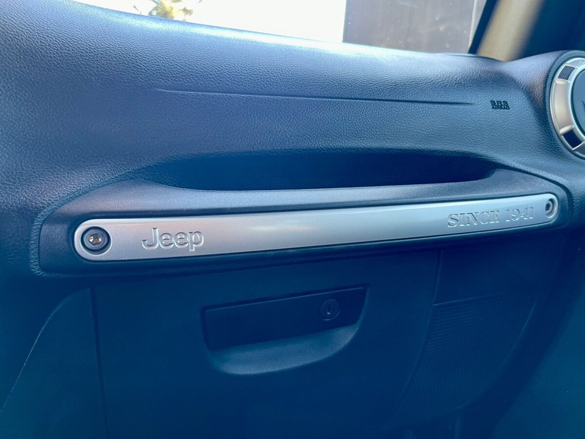 Vehicle media 19
