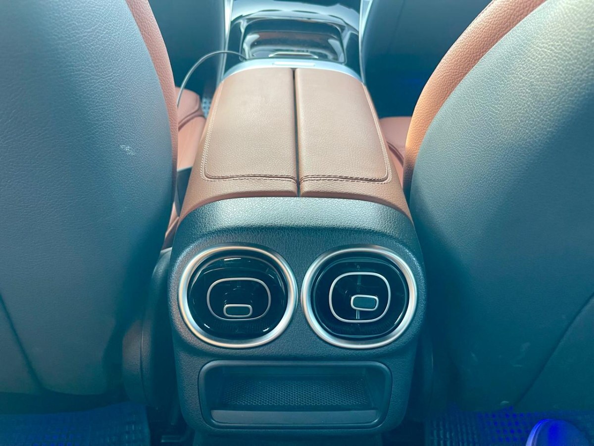 Vehicle media 17