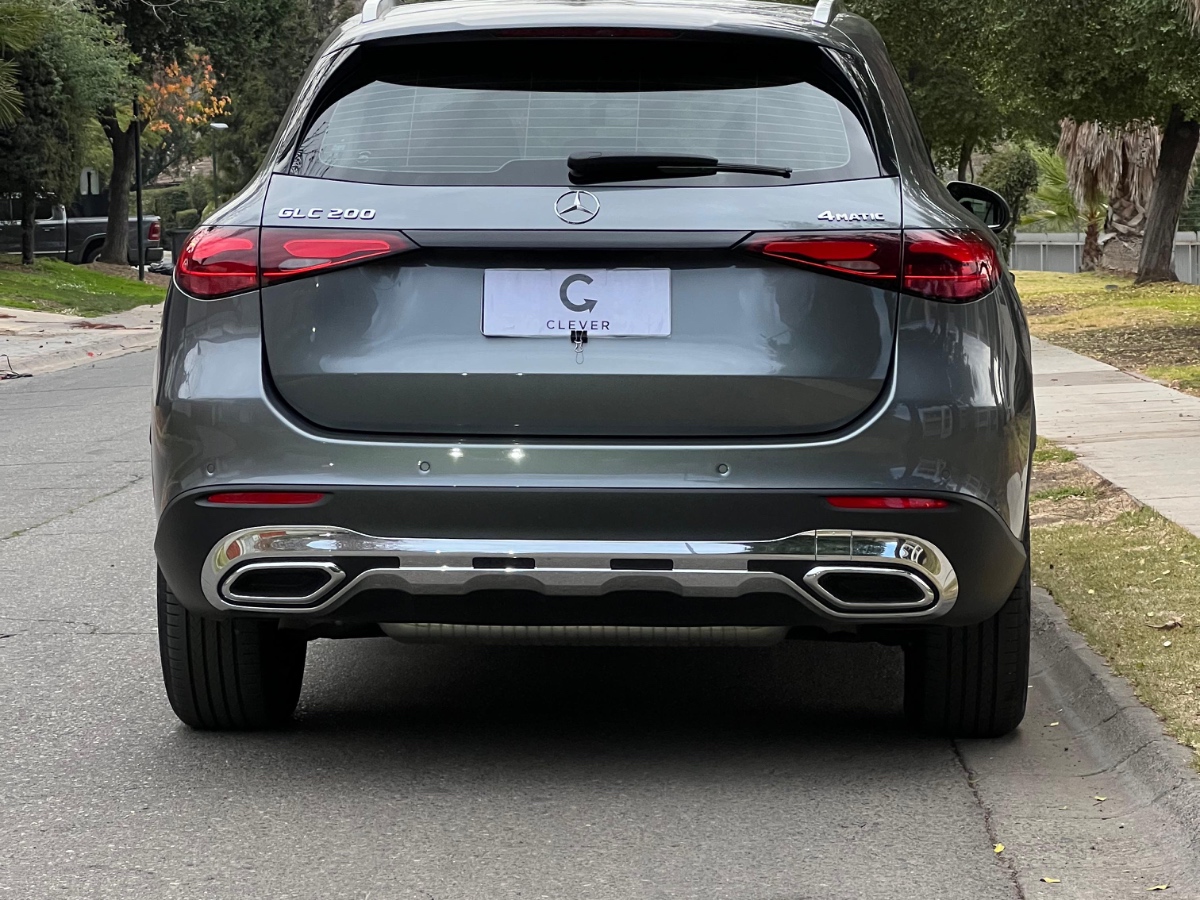 Vehicle media 7