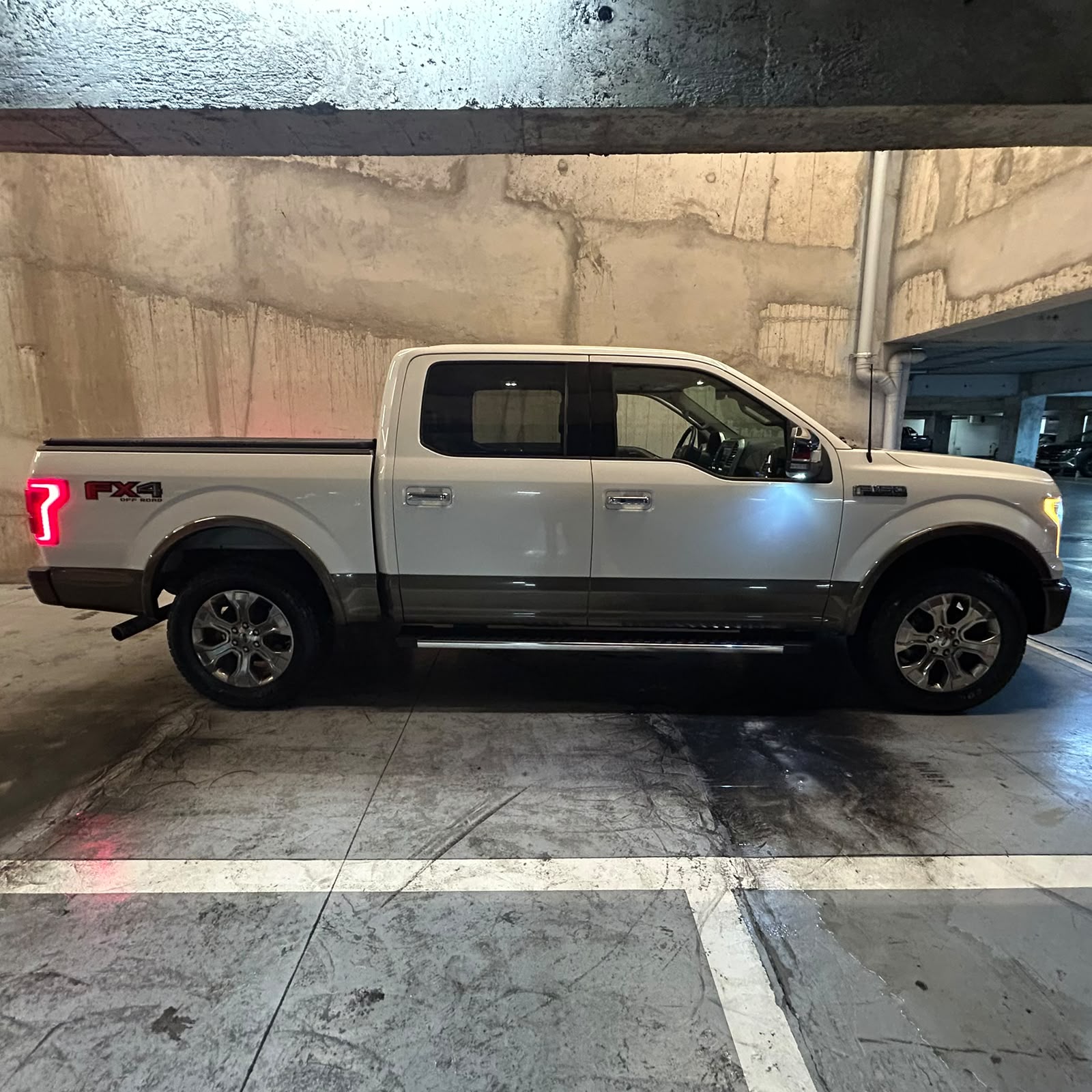 Vehicle media 6