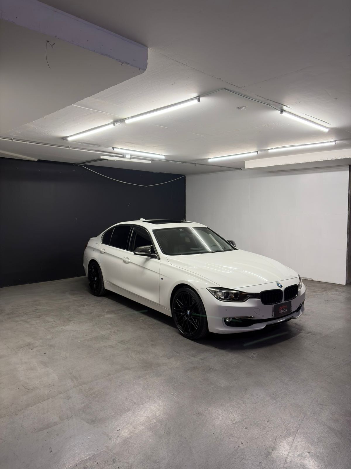 Vehicle media 3