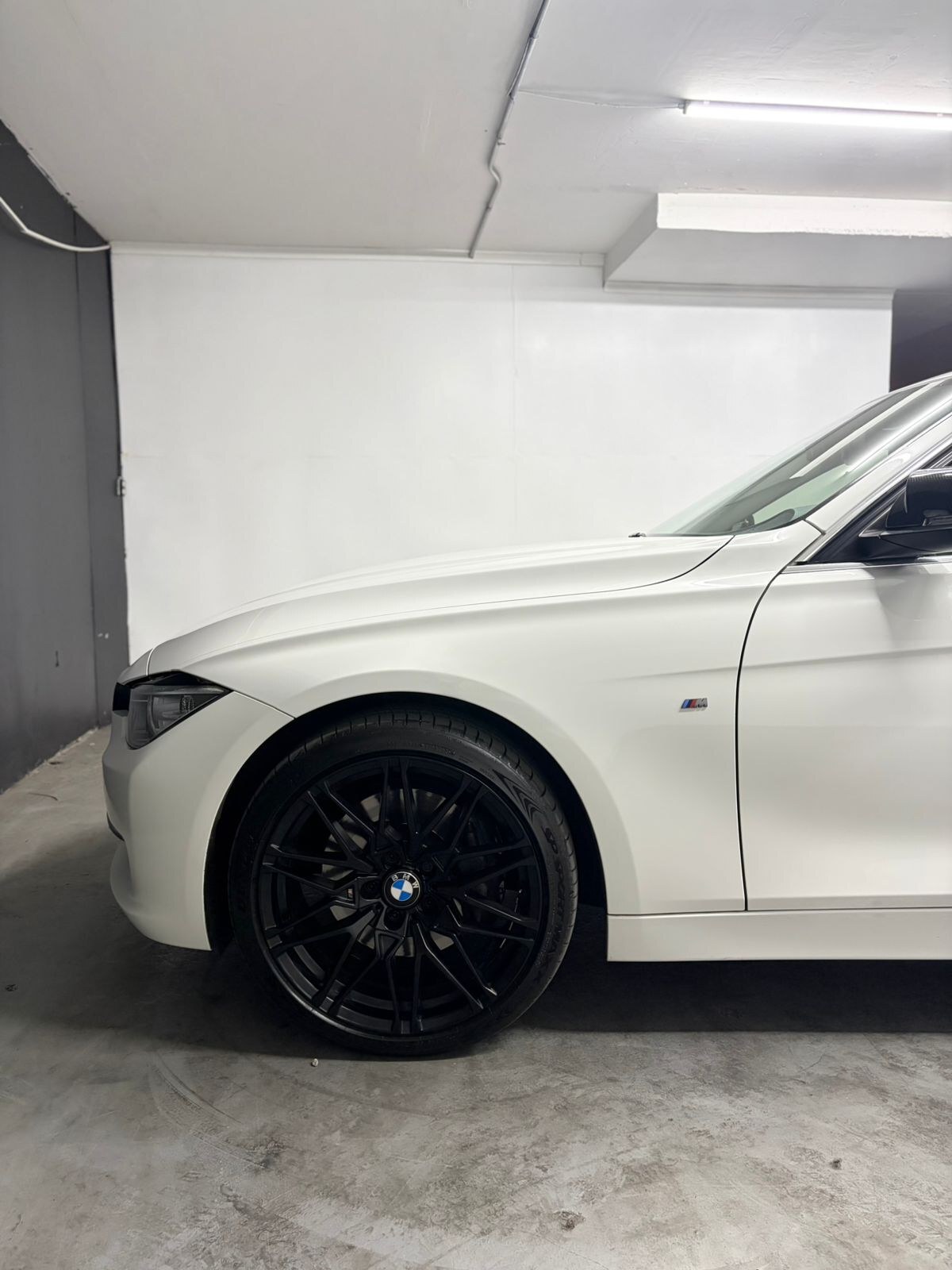 Vehicle media 7