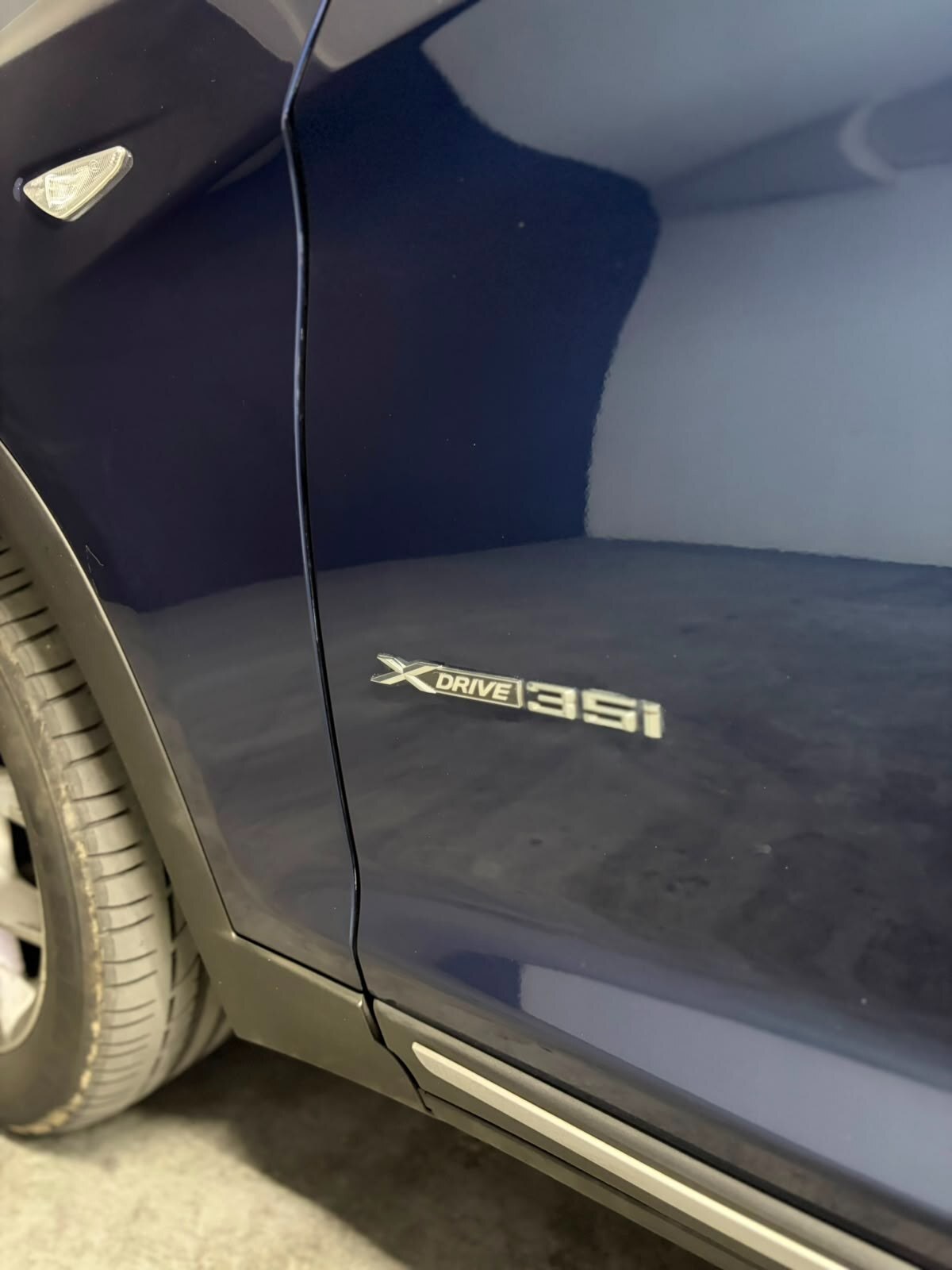 Vehicle media 8