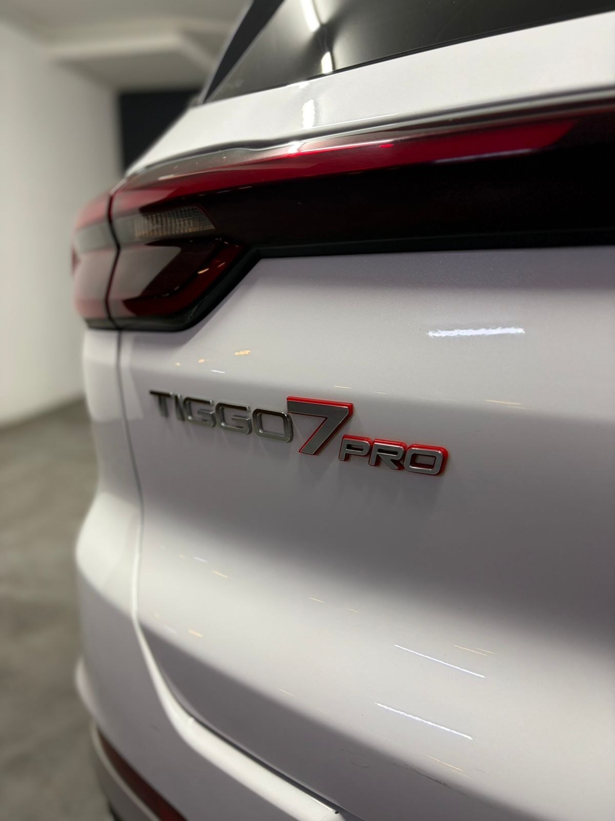 Vehicle media 9