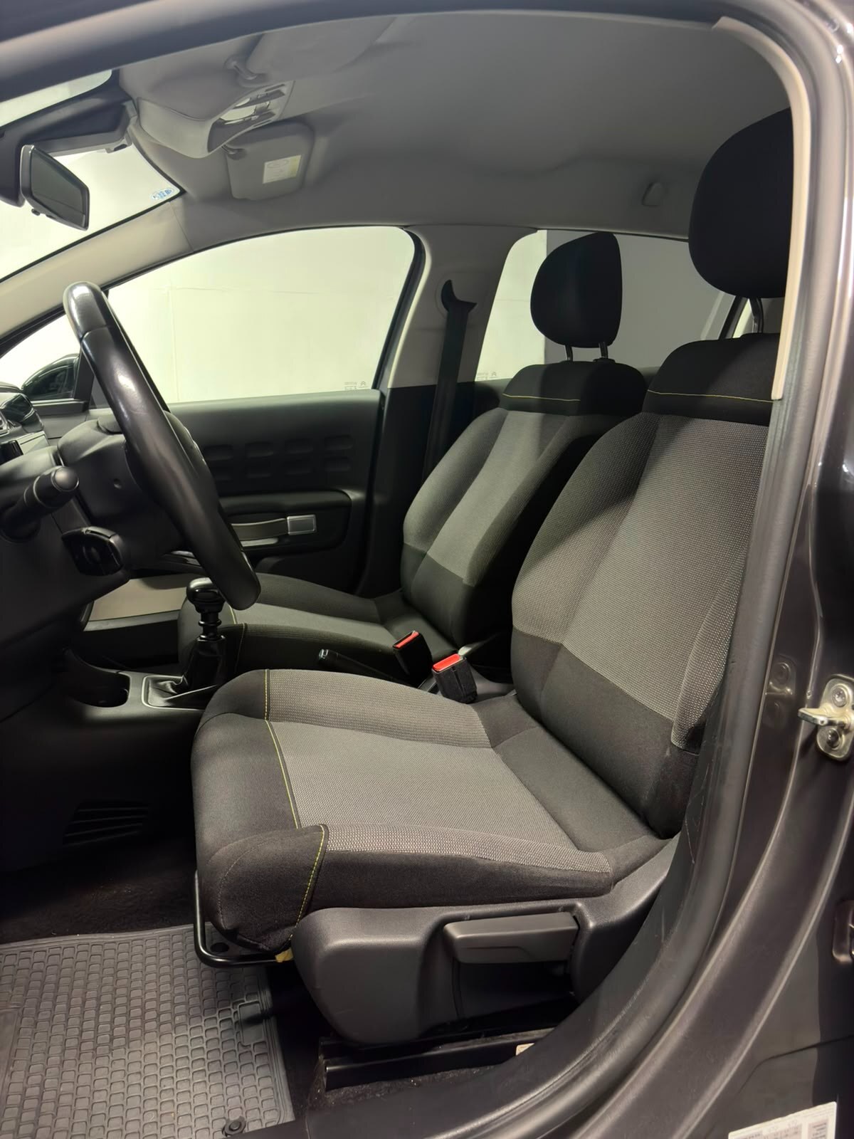 Vehicle media 10