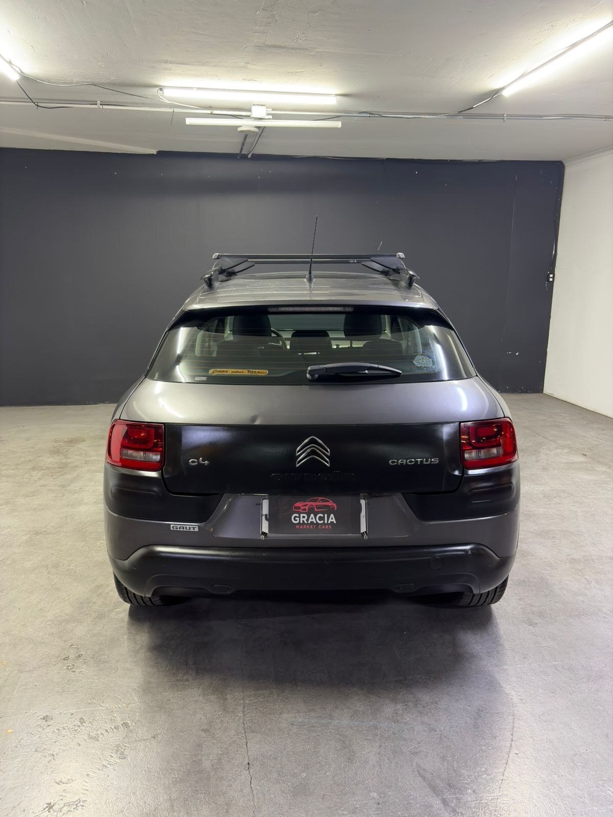 Vehicle media 5
