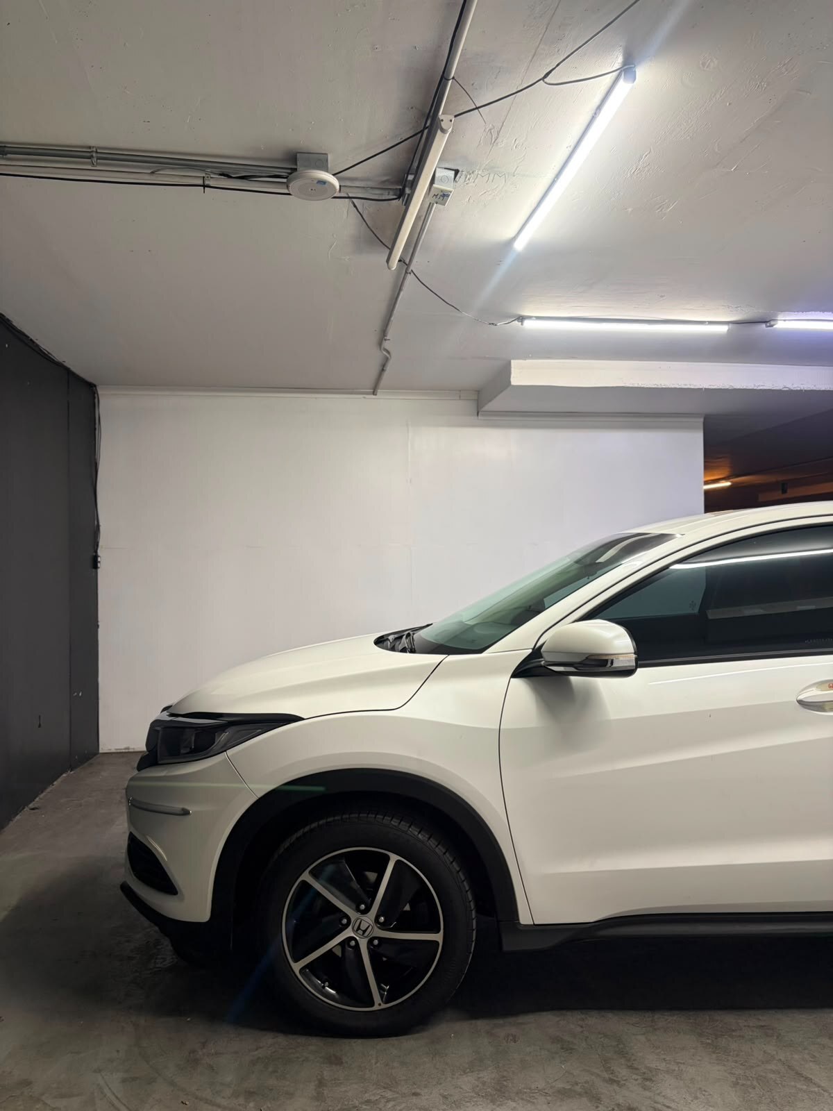 Vehicle media 7