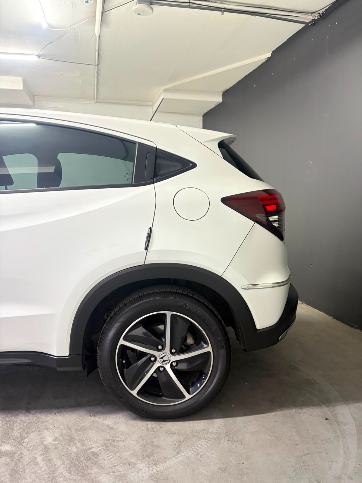 Vehicle media 8