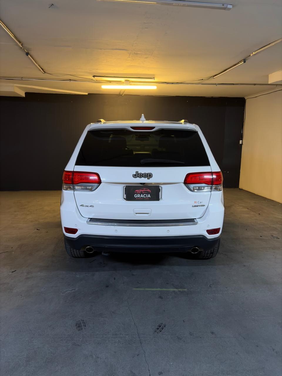 Vehicle media 5