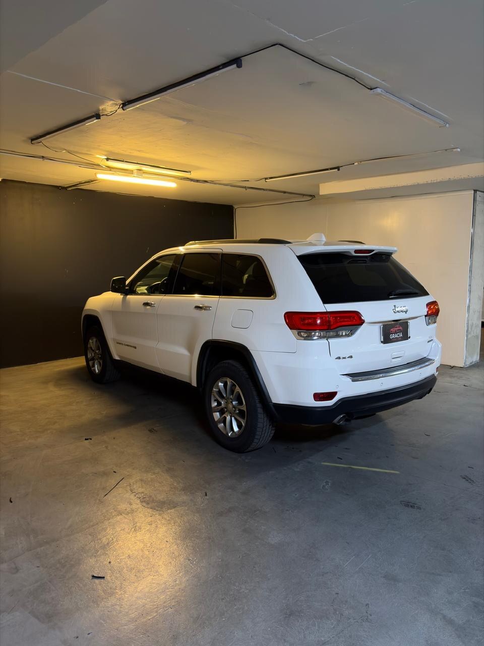 Vehicle media 6