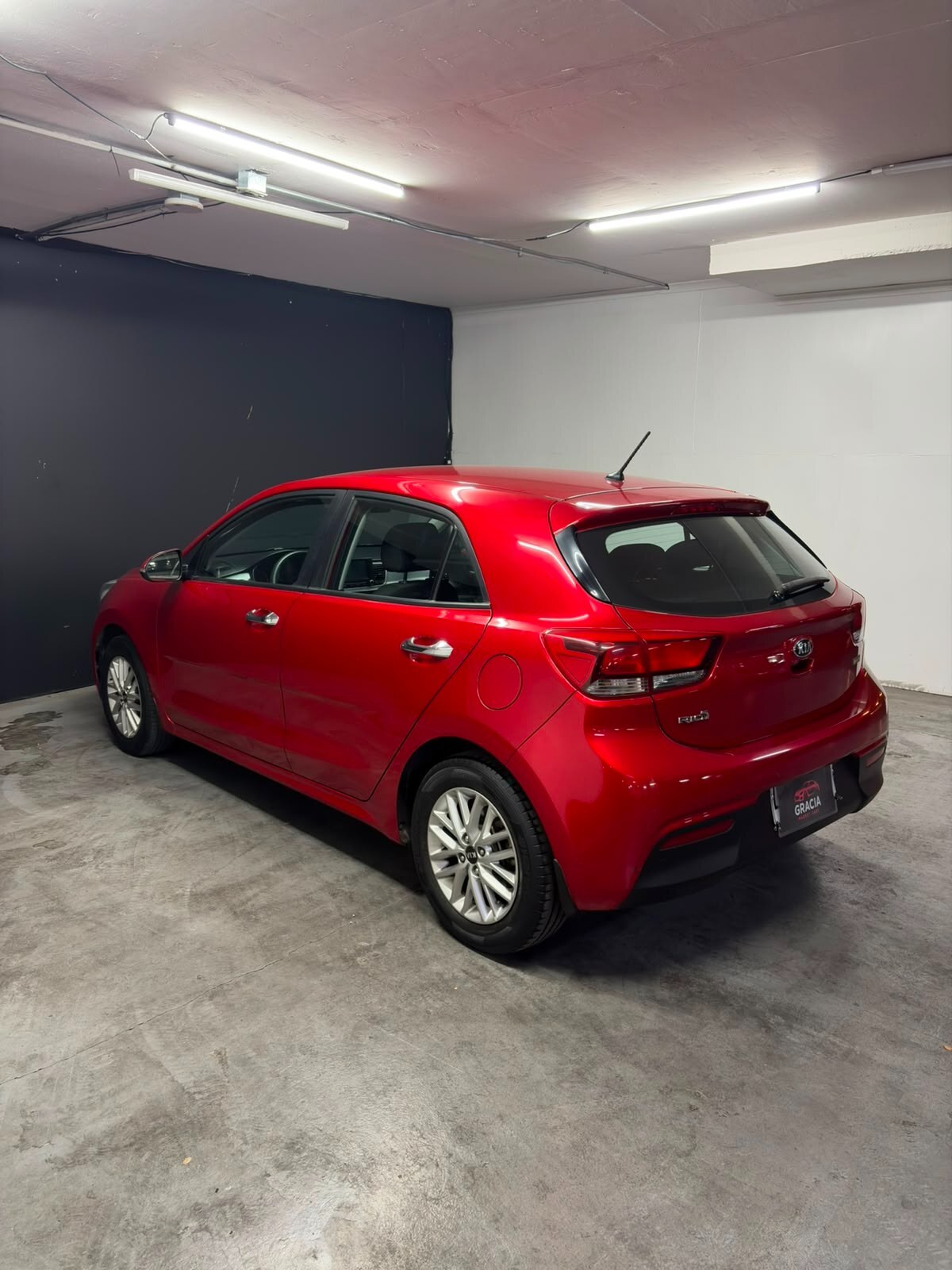 Vehicle media 6
