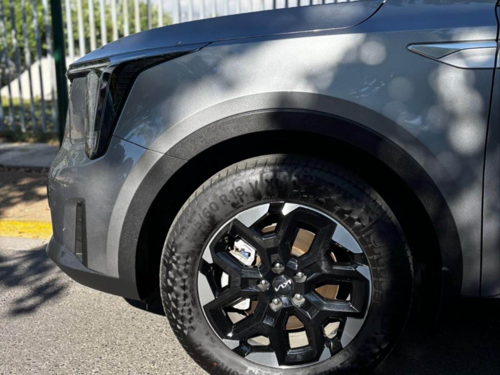 Vehicle media 7