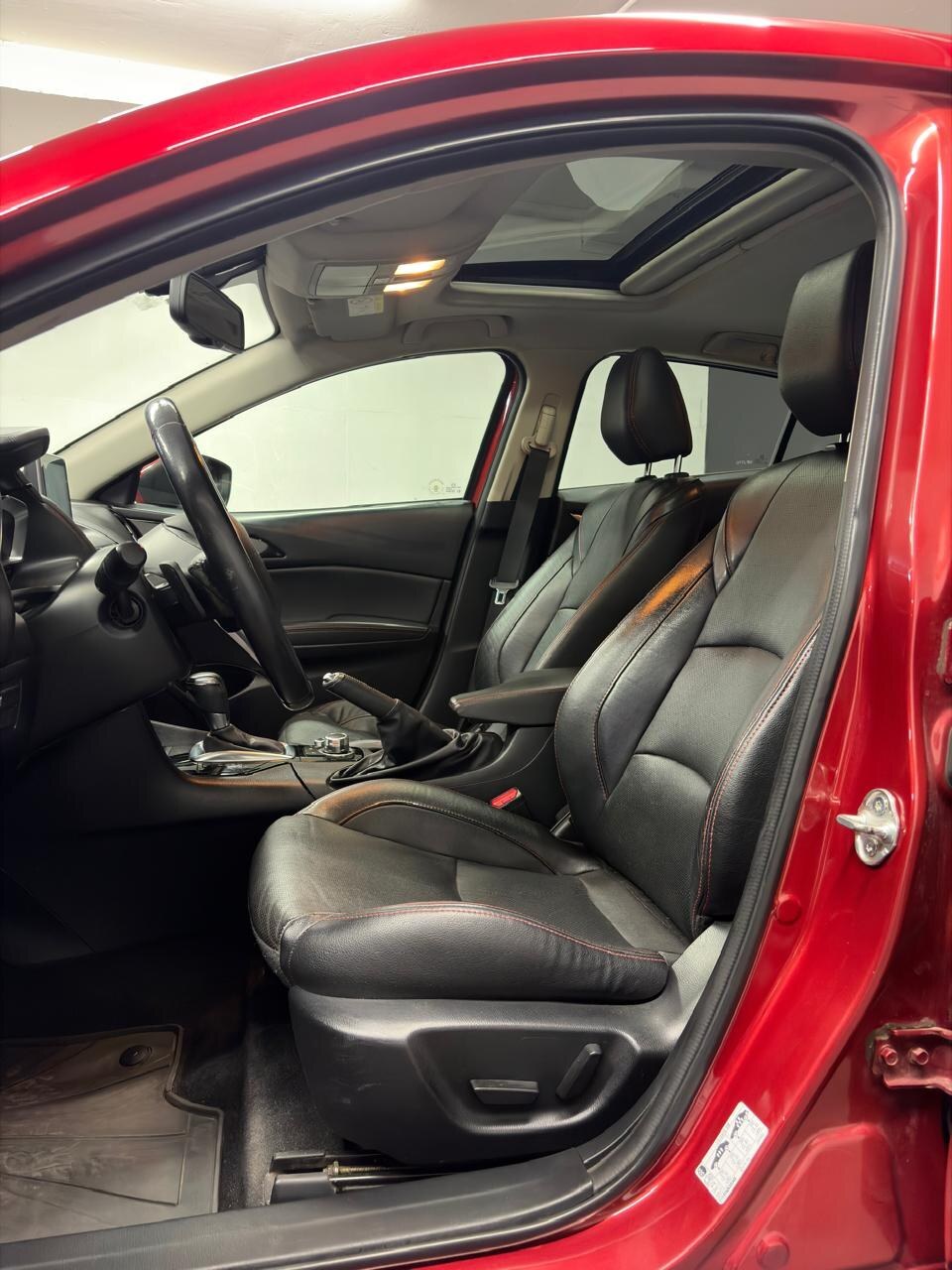 Vehicle media 11