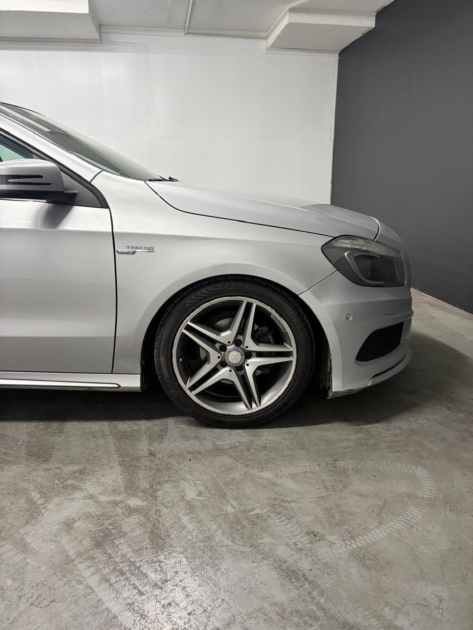 Vehicle media 7