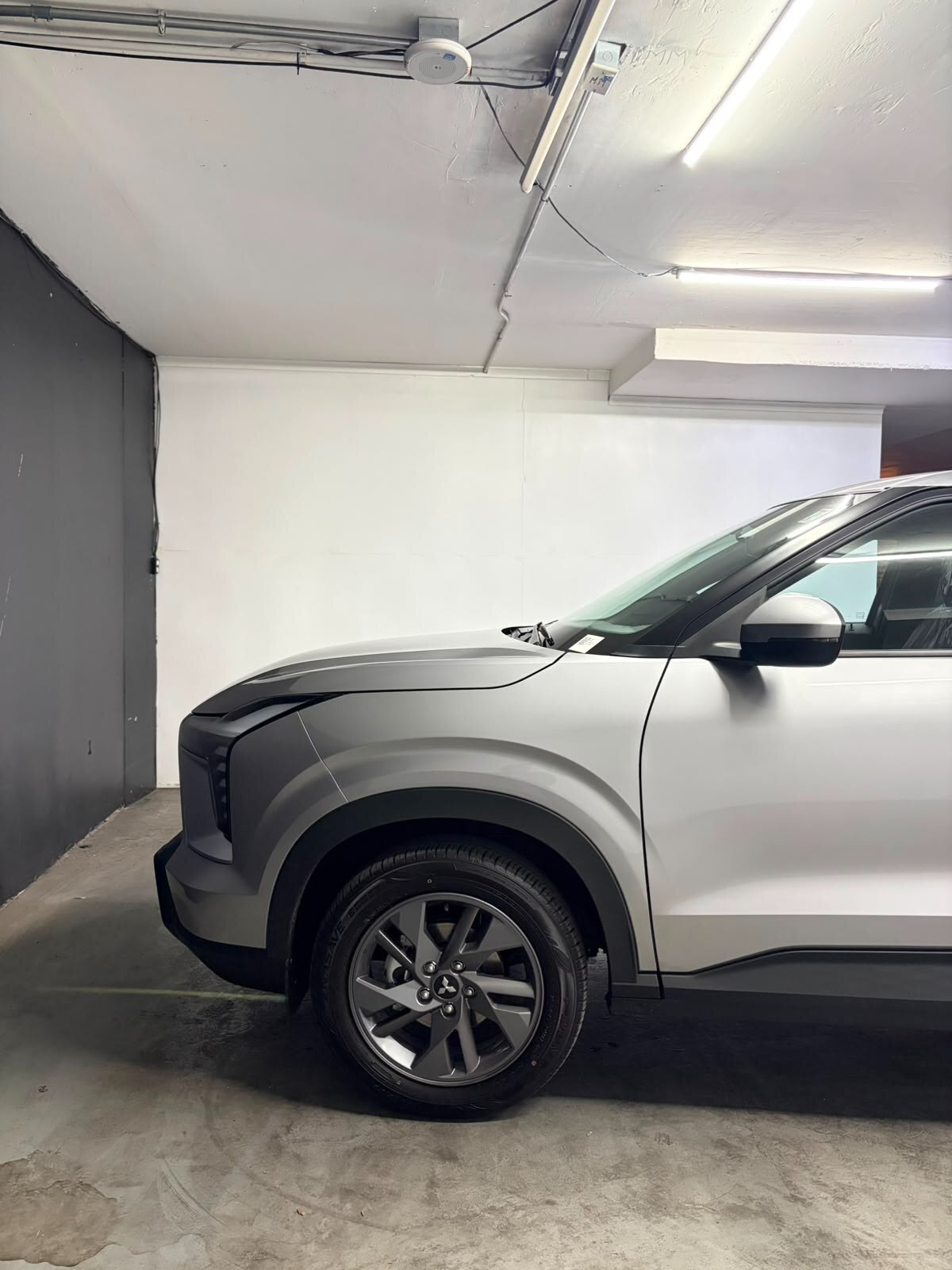 Vehicle media 7