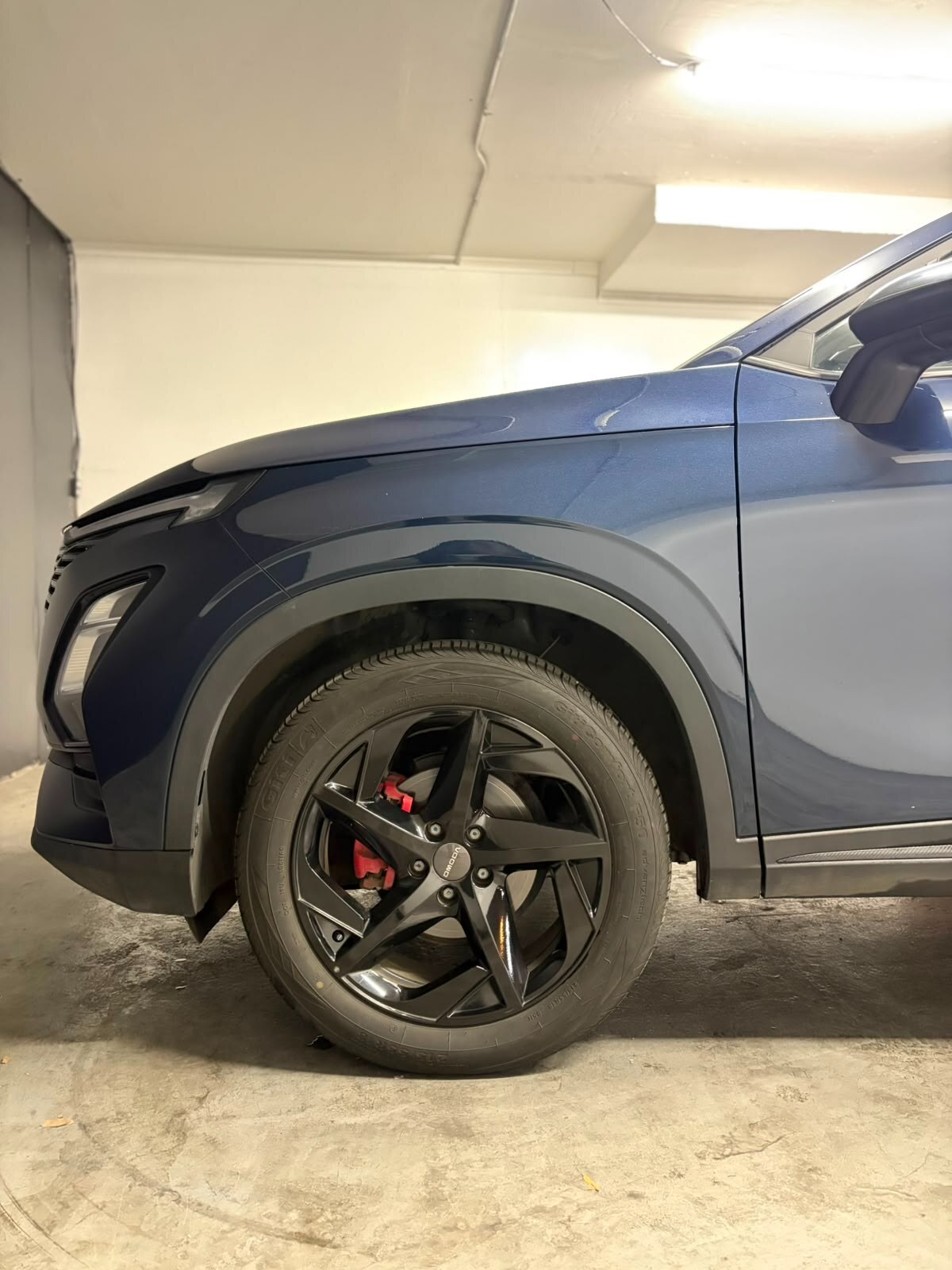 Vehicle media 7