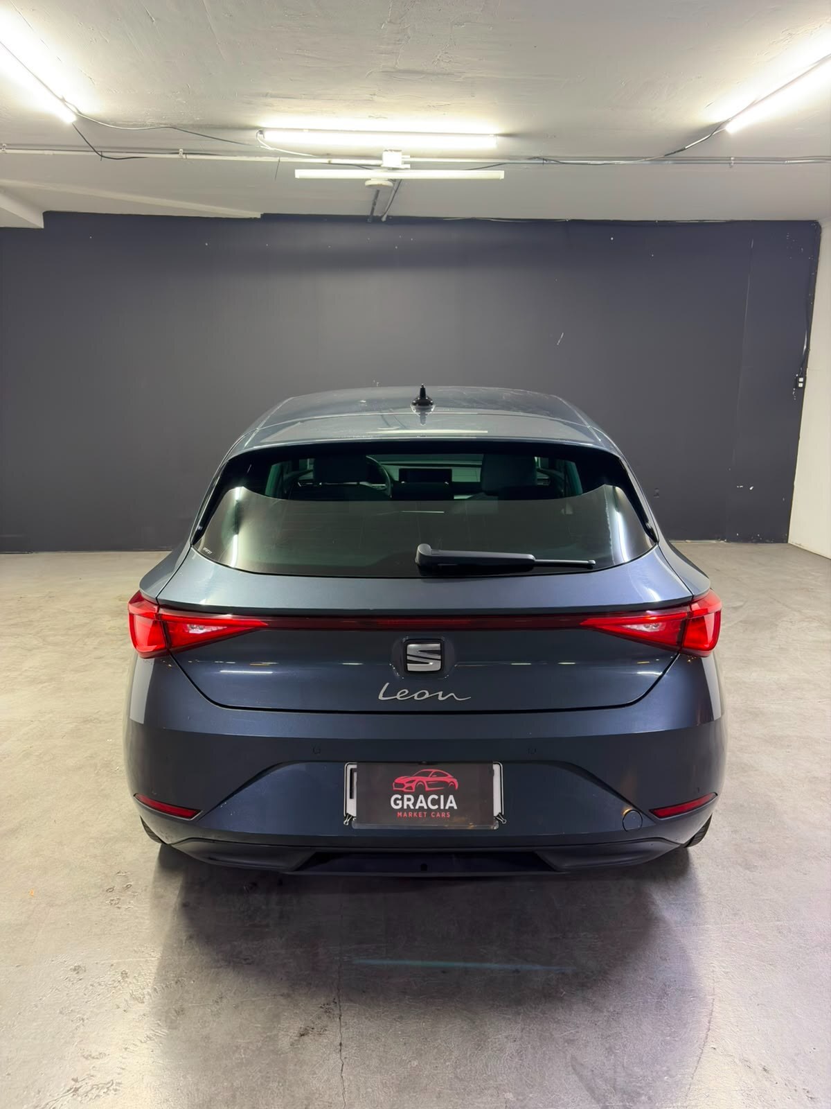 Vehicle media 5