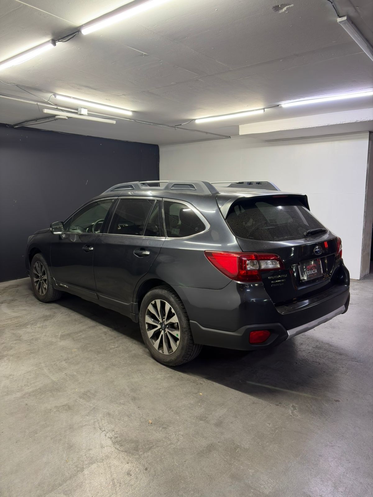 Vehicle media 6