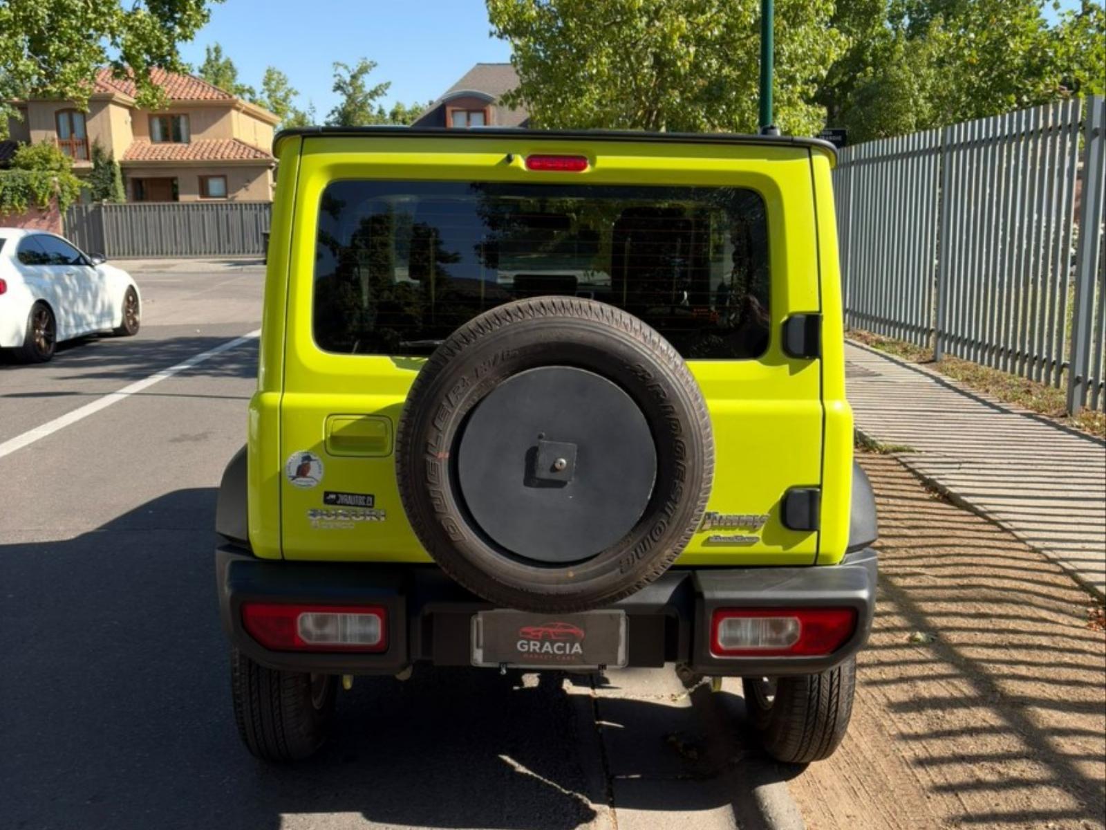 Vehicle media 5
