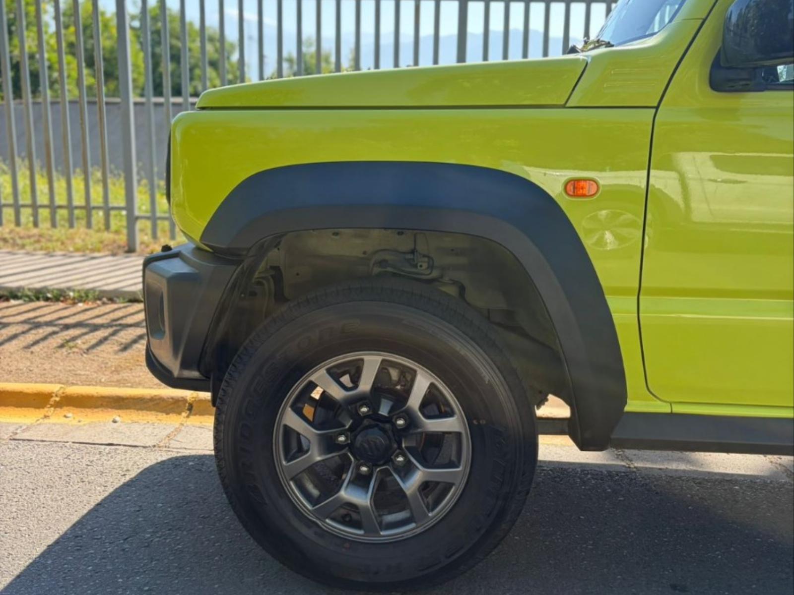 Vehicle media 7