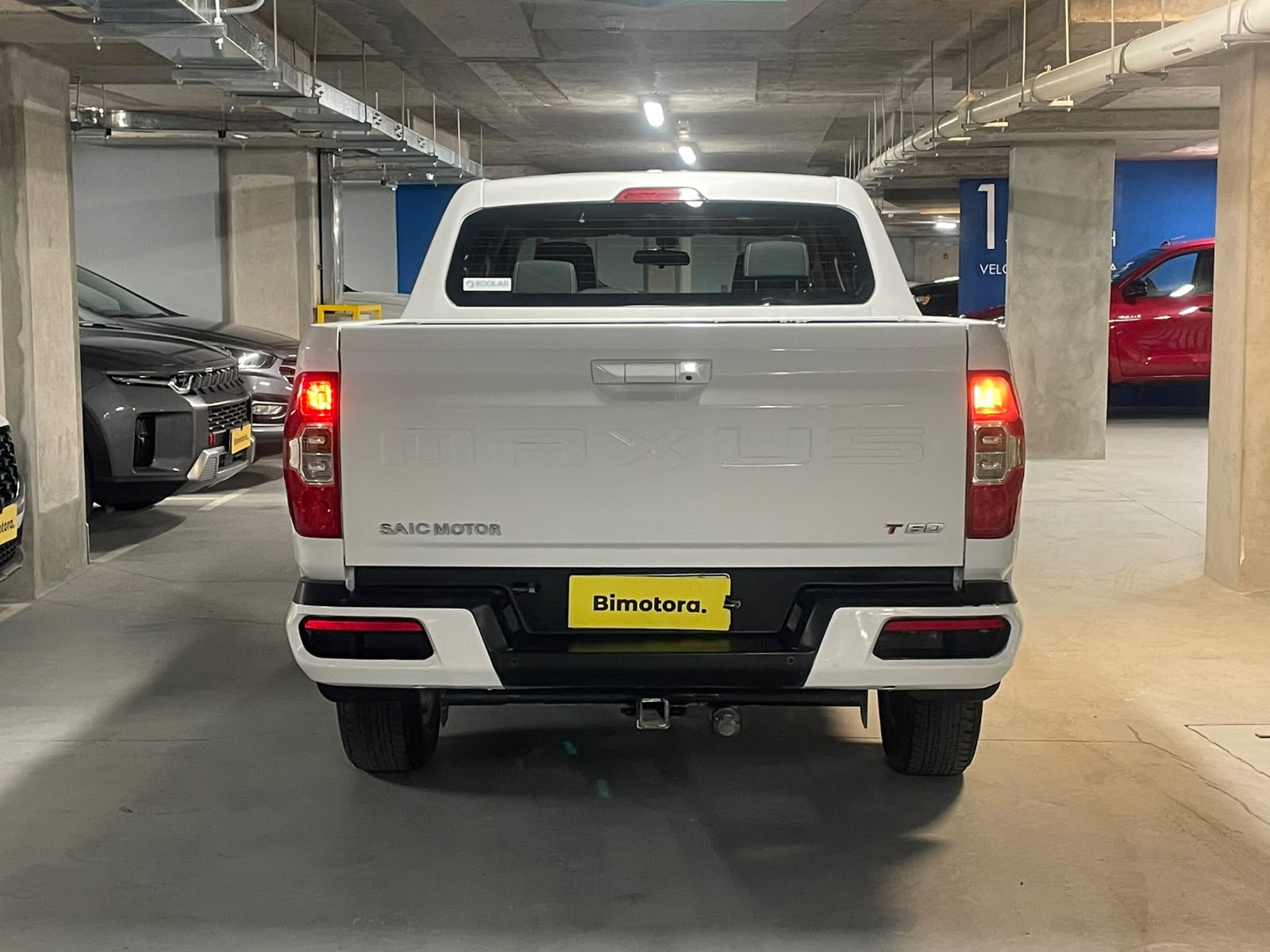 Vehicle media 5