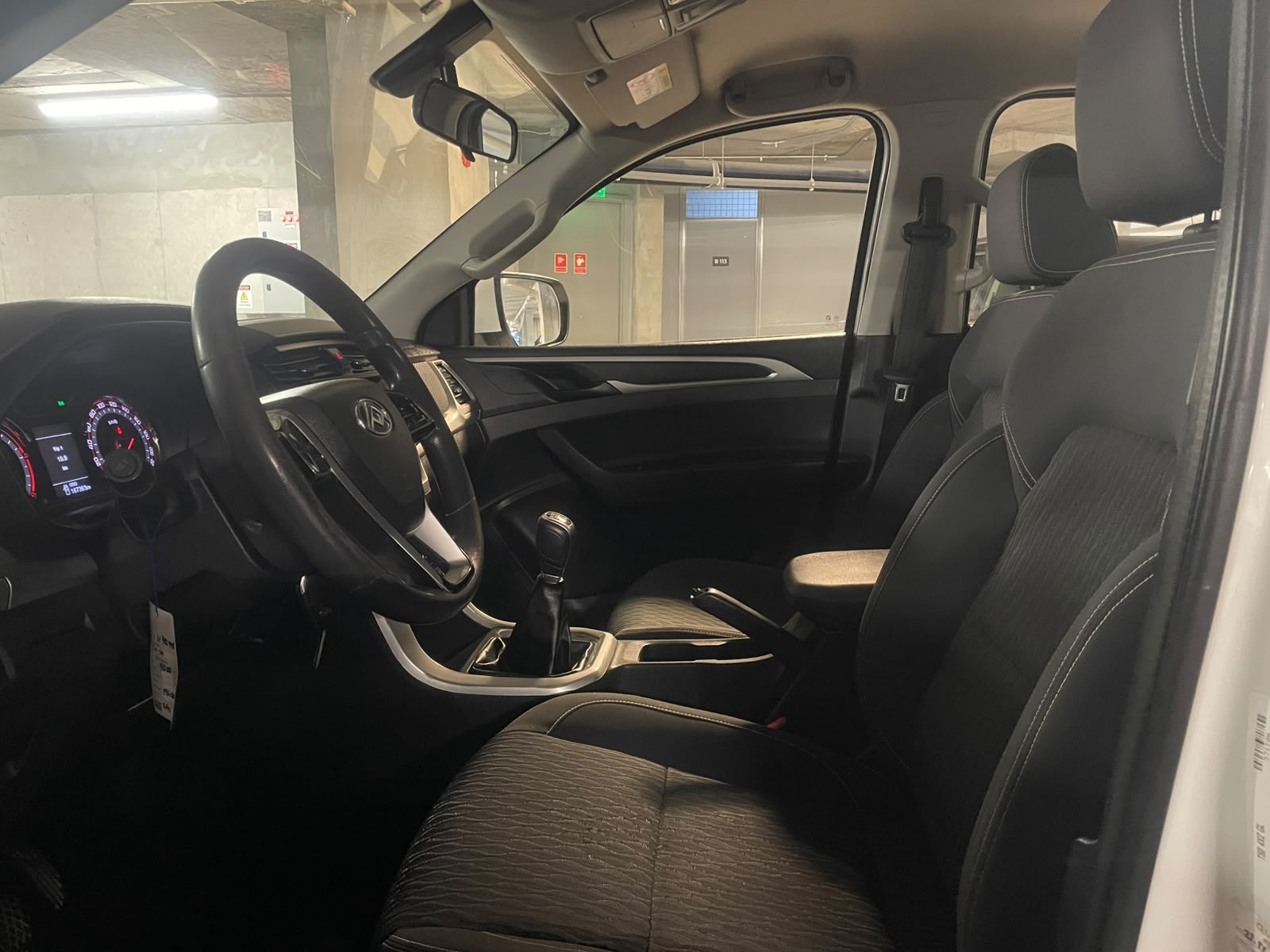 Vehicle media 8