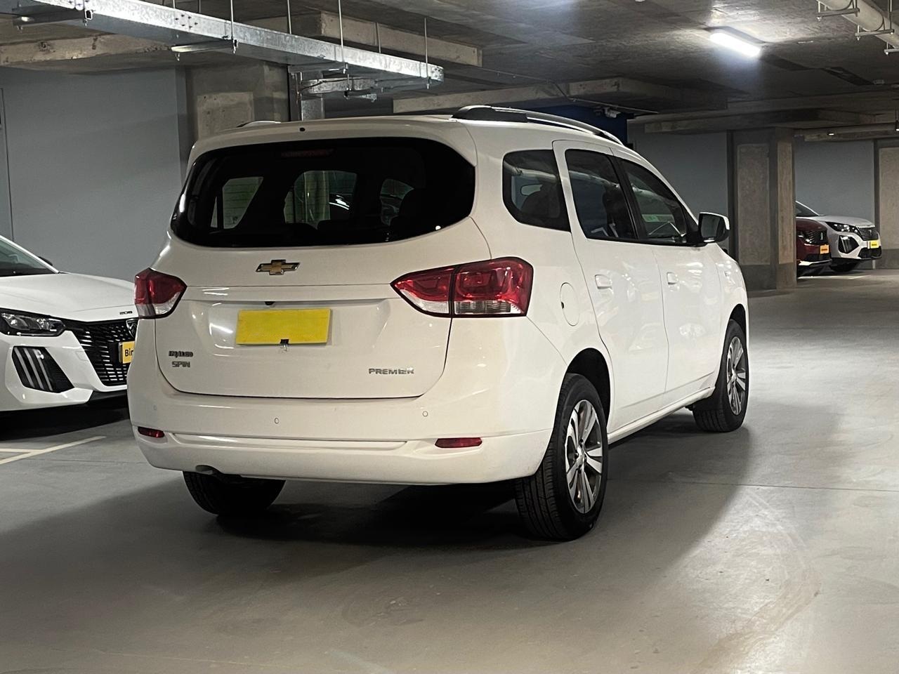 Vehicle media 4