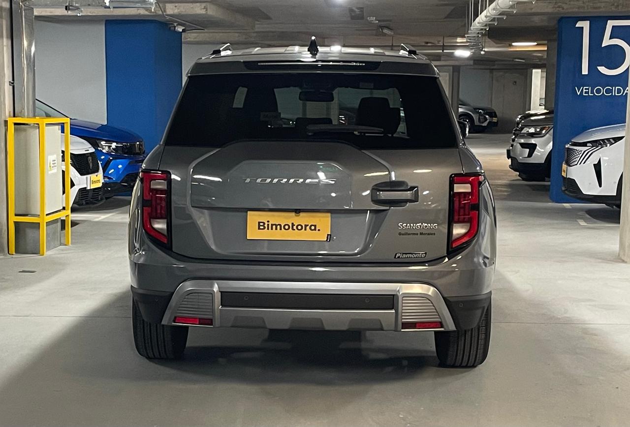 Vehicle media 5