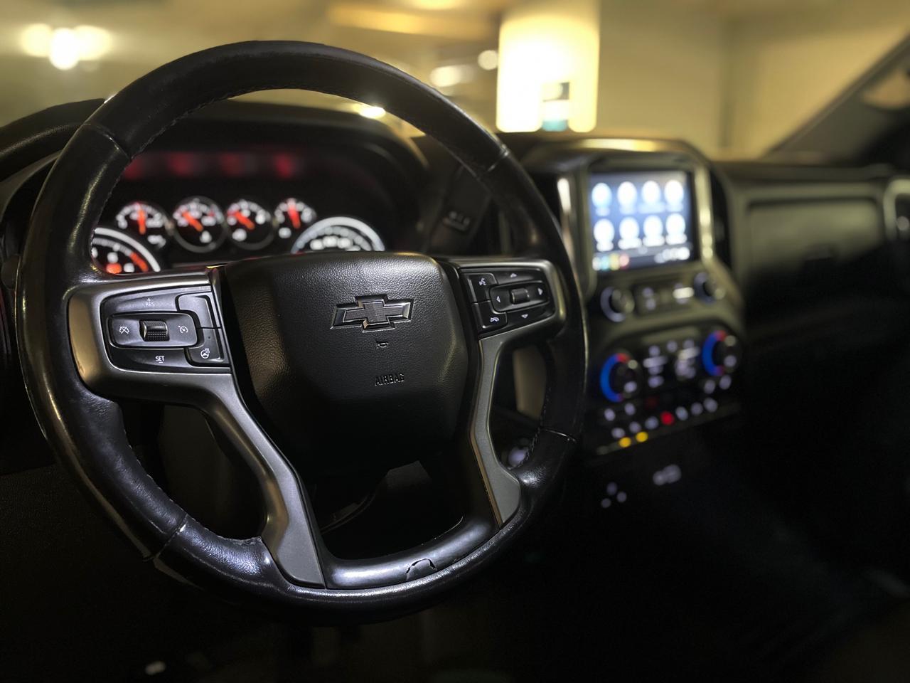Vehicle media 6