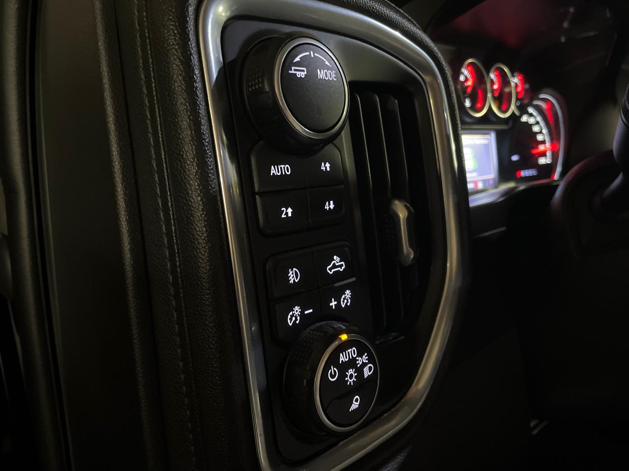 Vehicle media 9