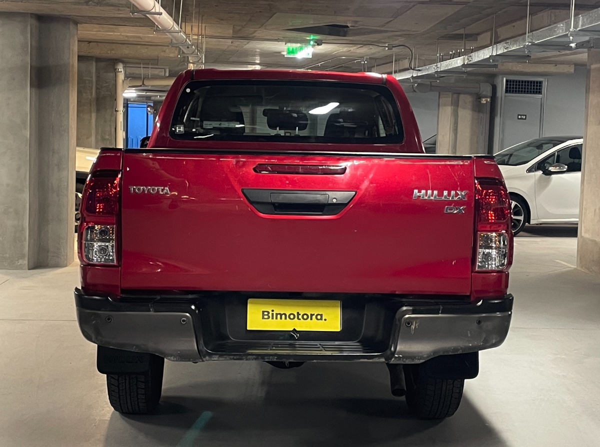 Vehicle media 5