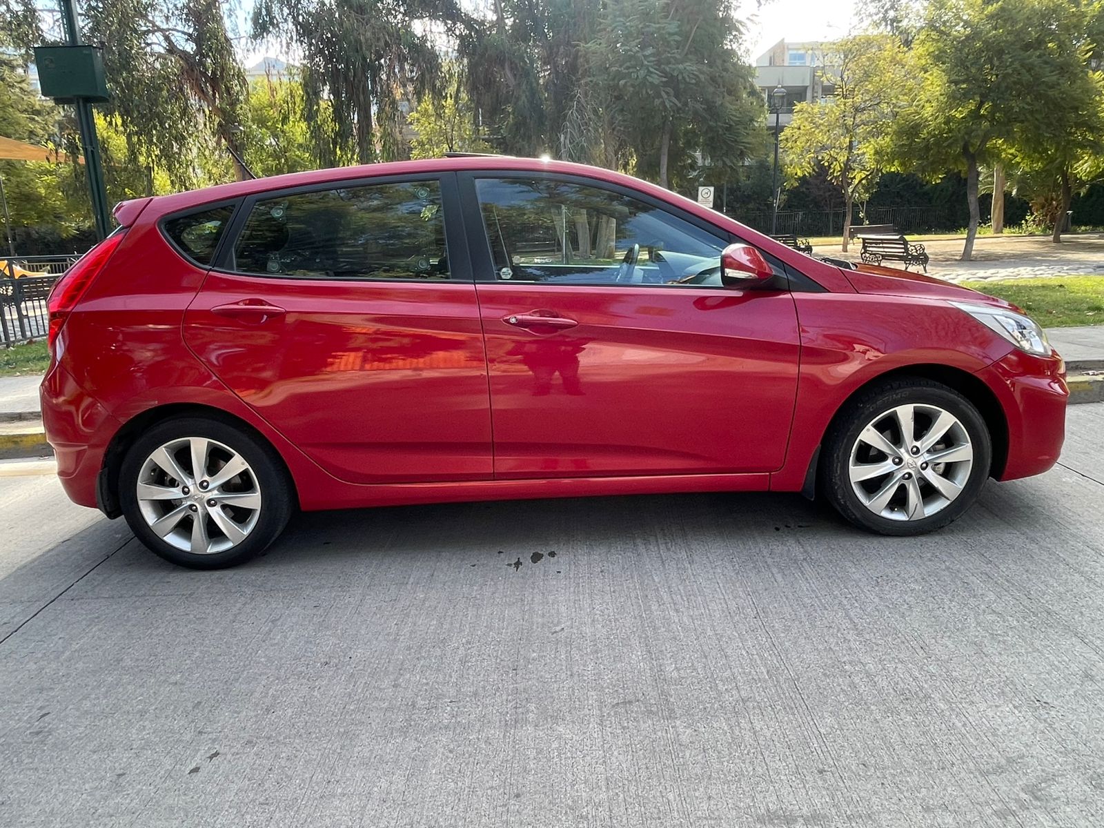 Vehicle media 6