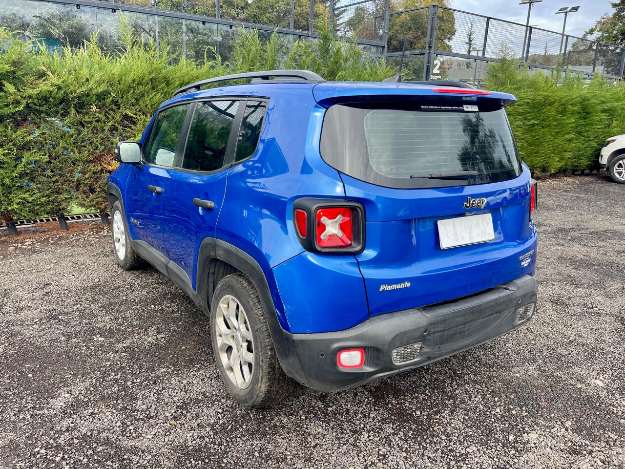 Vehicle media 8