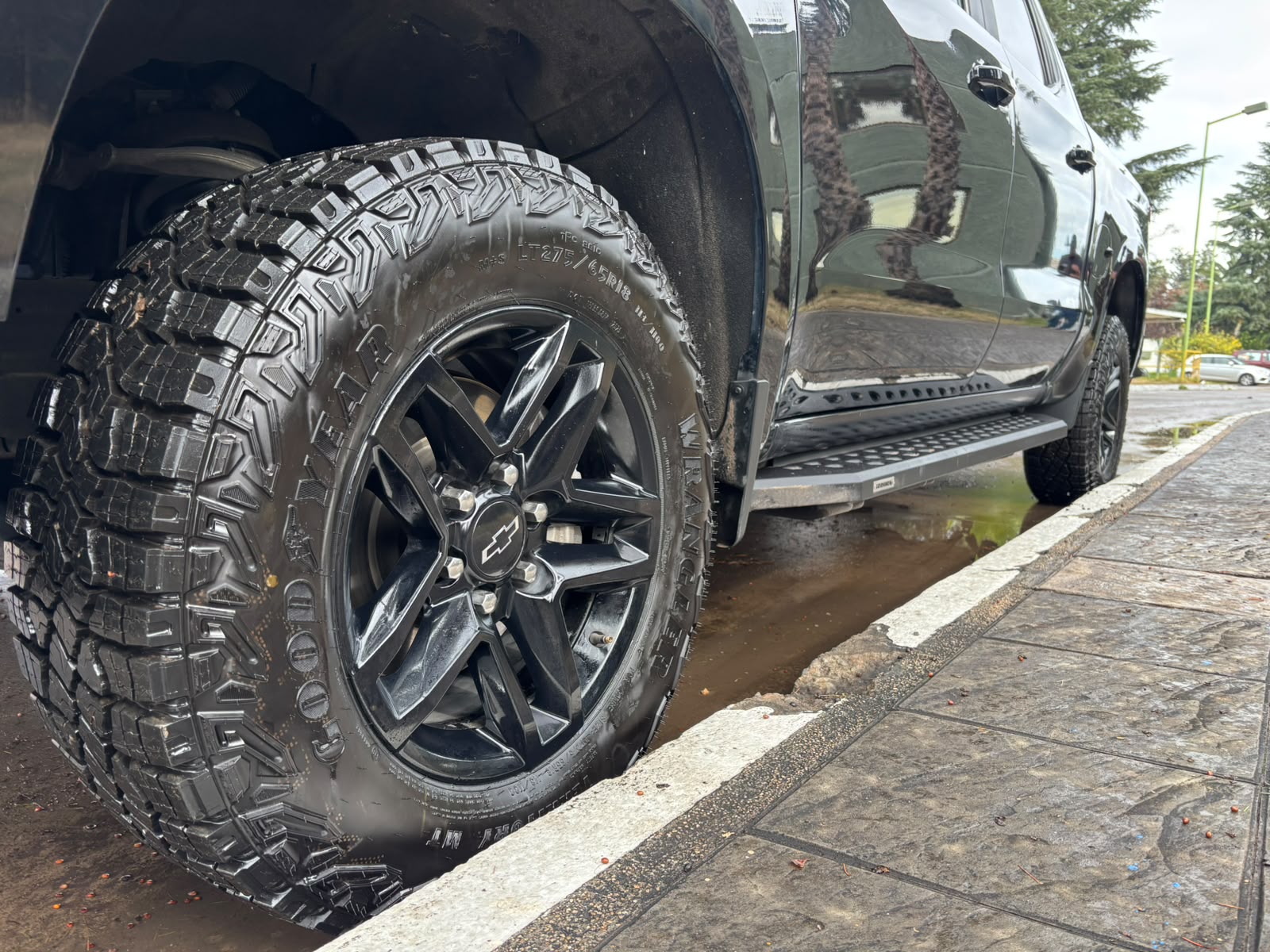 Vehicle media 7