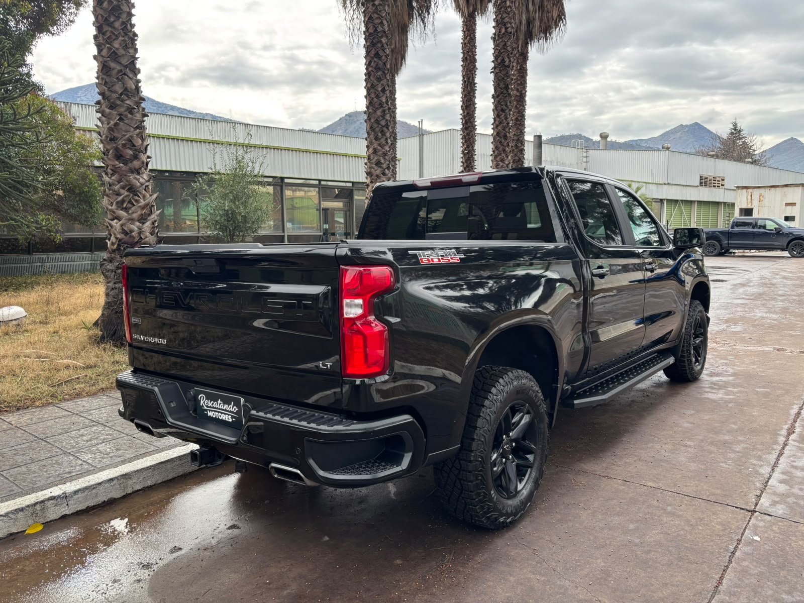 Vehicle media 8