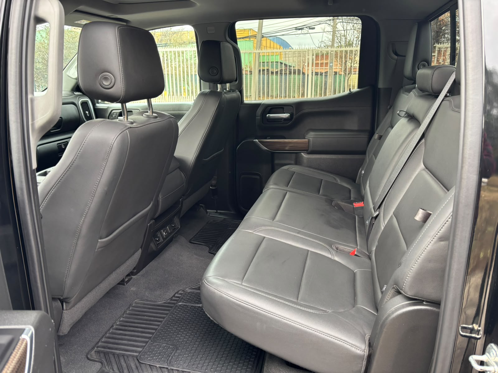 Vehicle media 9
