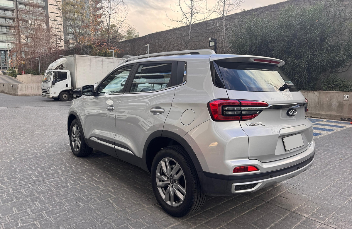 Vehicle media 5