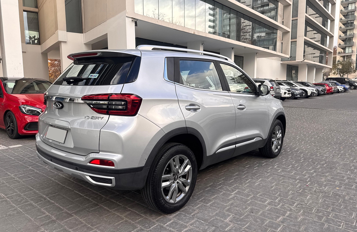 Vehicle media 7