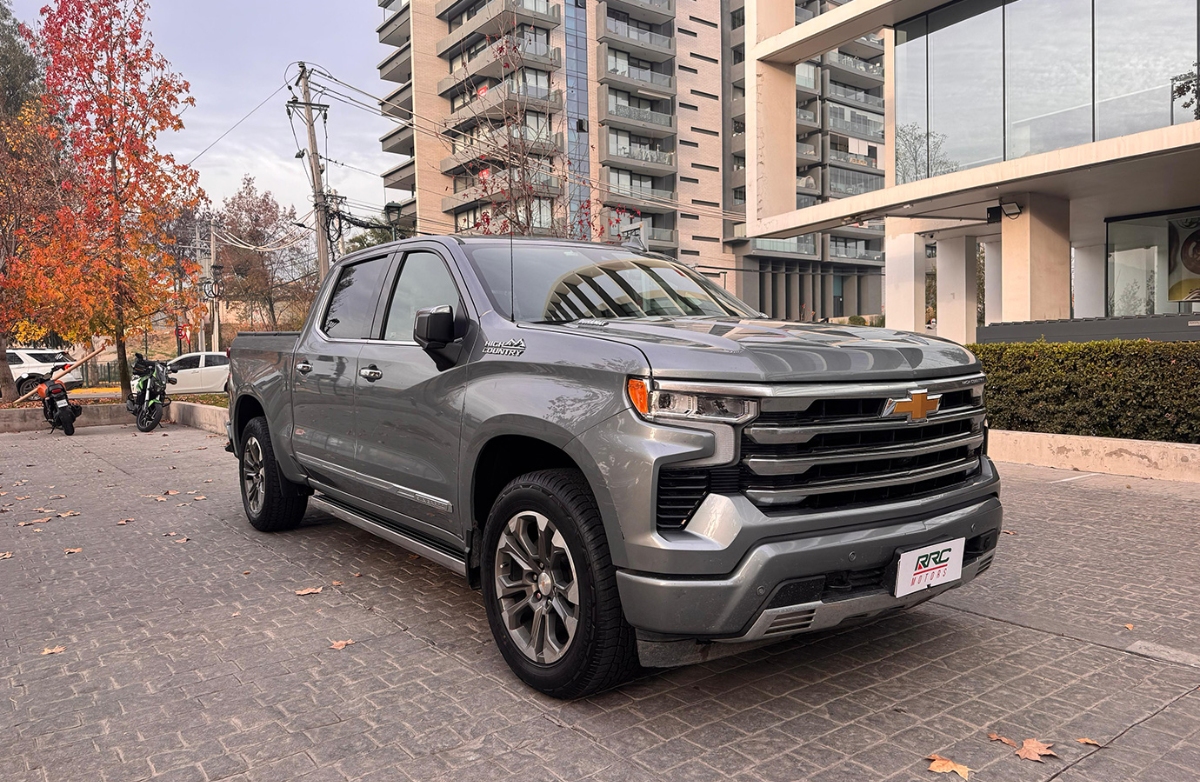Vehicle media 9
