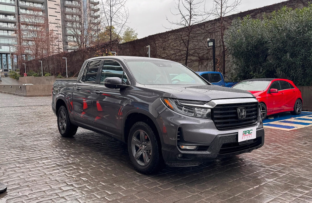 Vehicle media 10