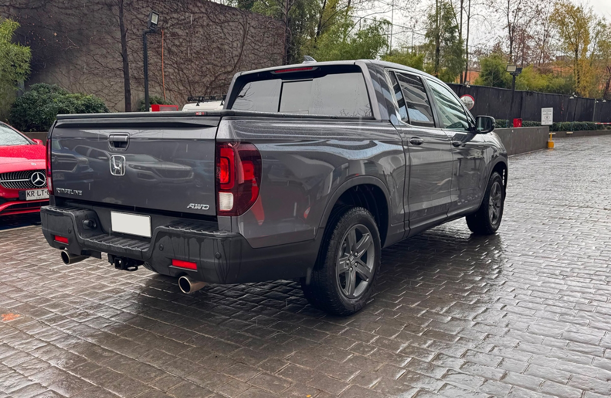 Vehicle media 8