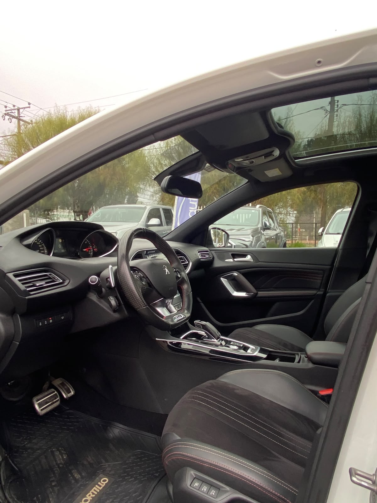Vehicle media 7