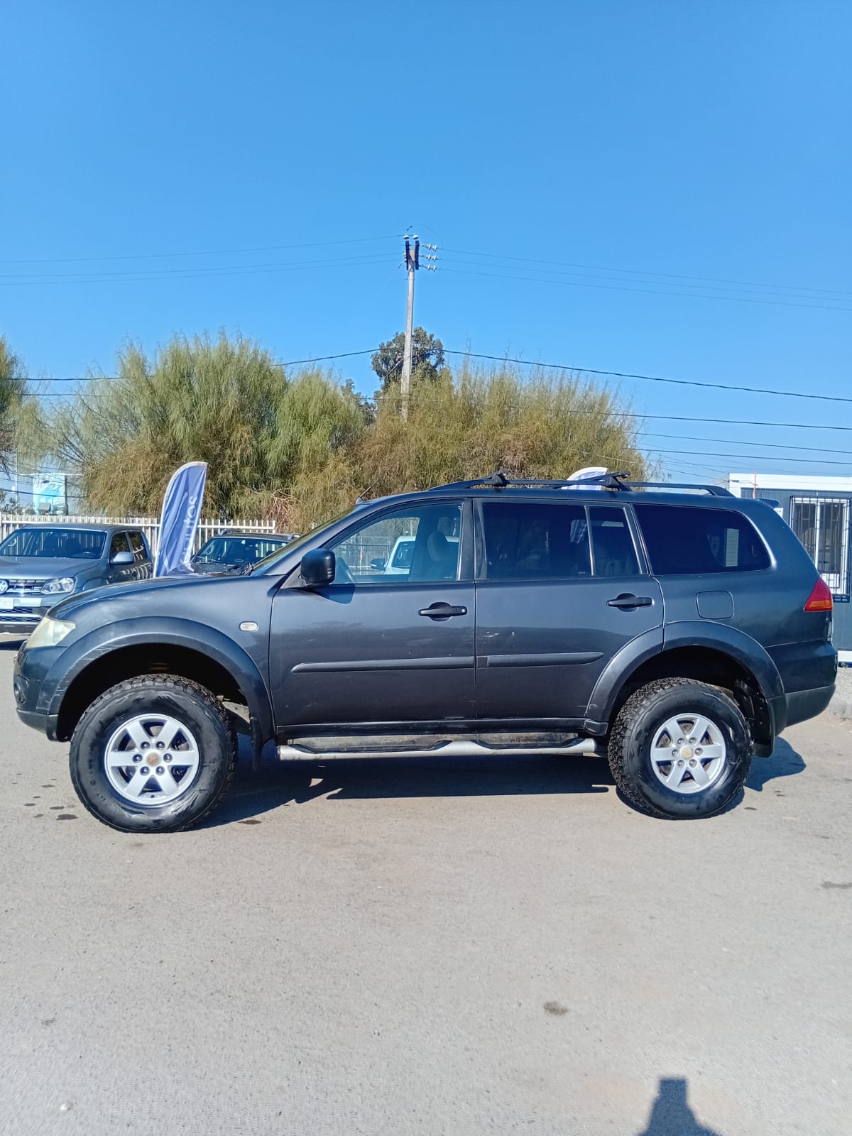 Vehicle media 4