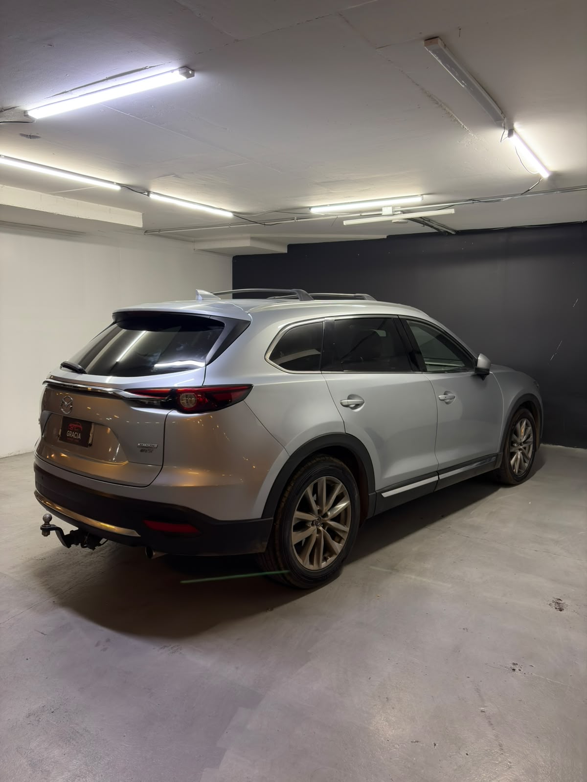 Vehicle media 4