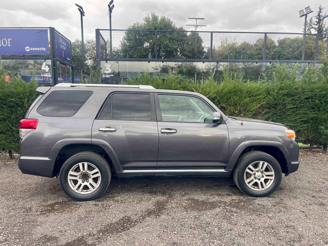 Vehicle media 5