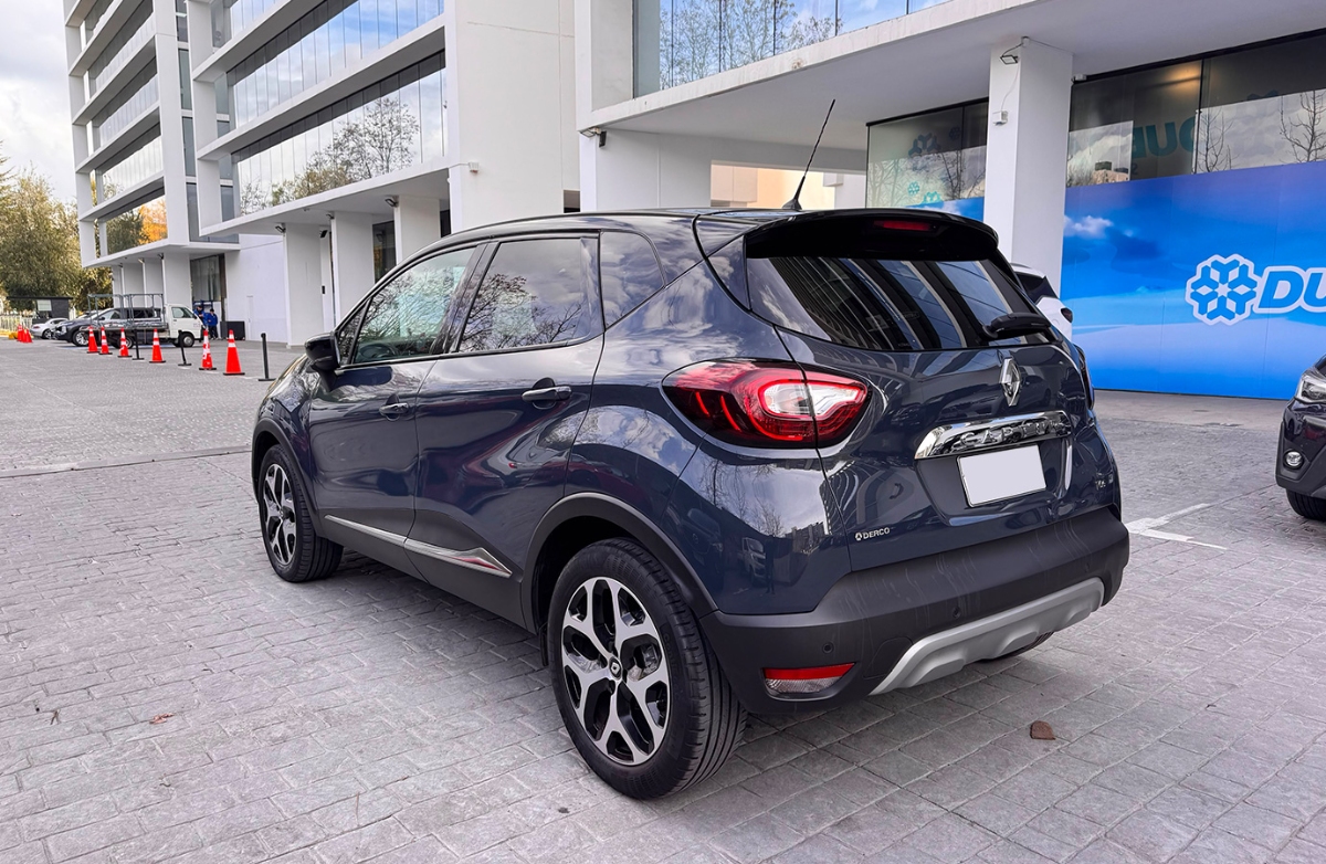 Vehicle media 5
