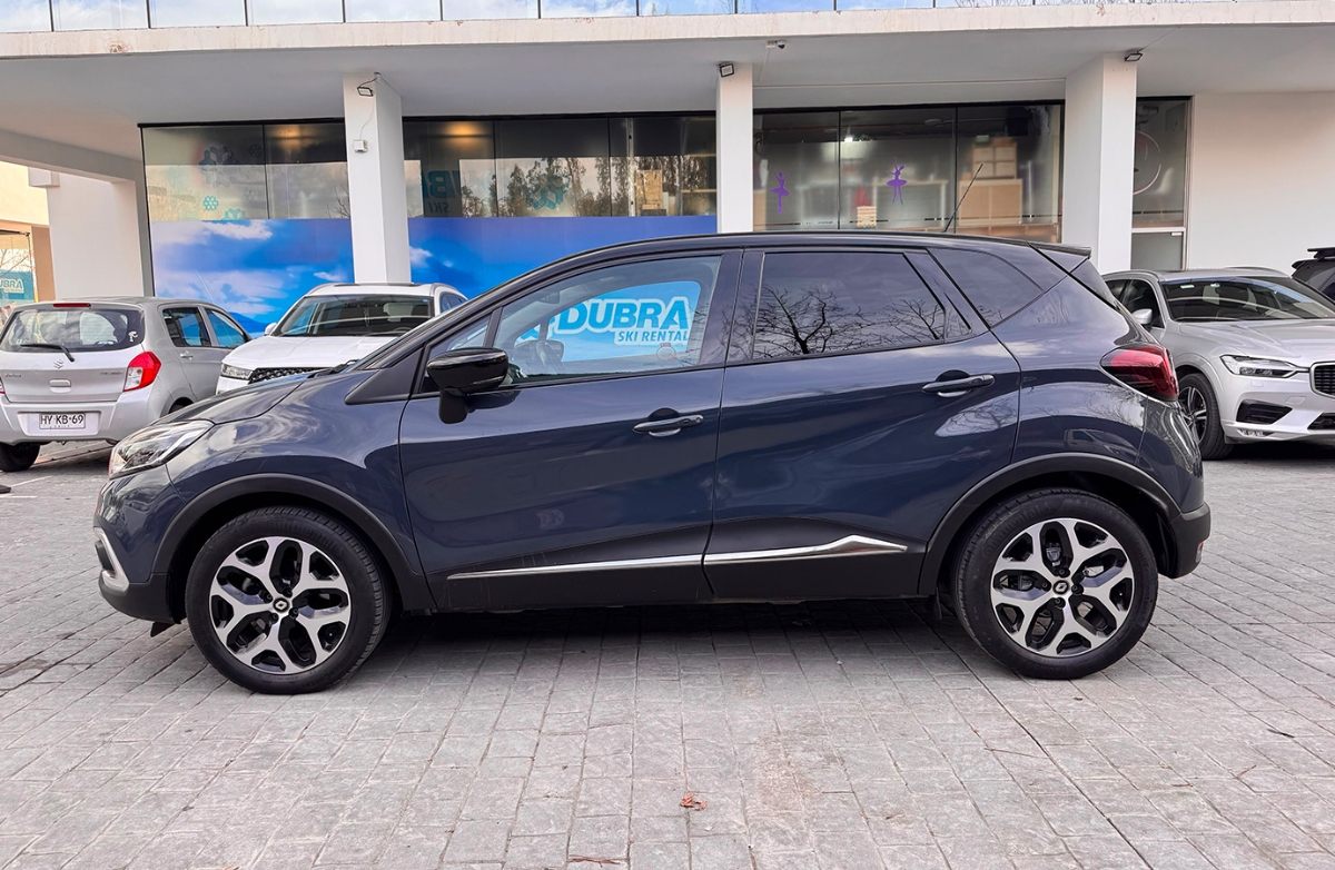 Vehicle media 4