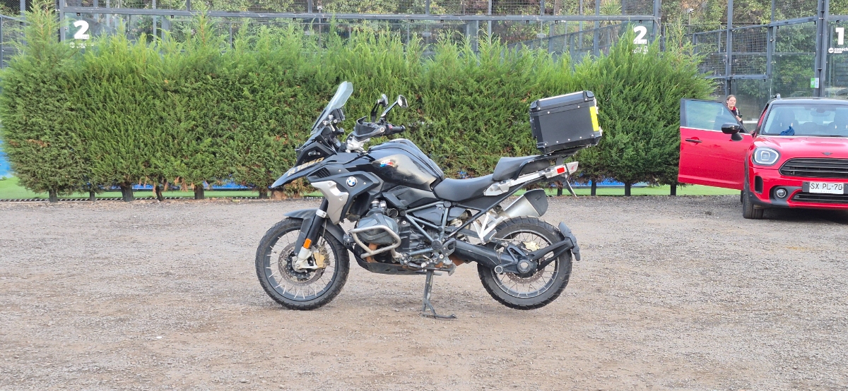 Vehicle media 5